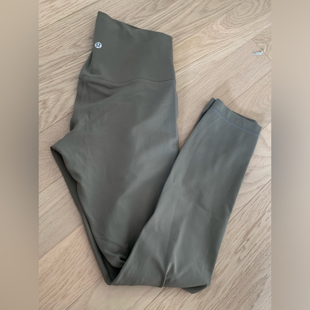 Lululemon align nomad size 6 hemmed